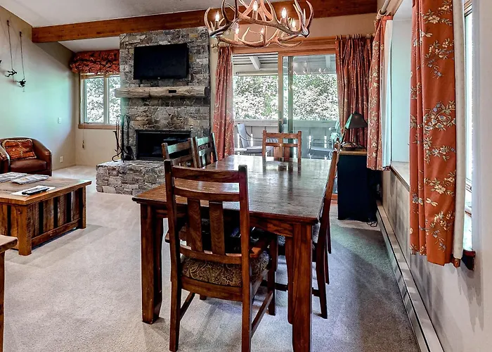 5123 Foxtail Apartamento *