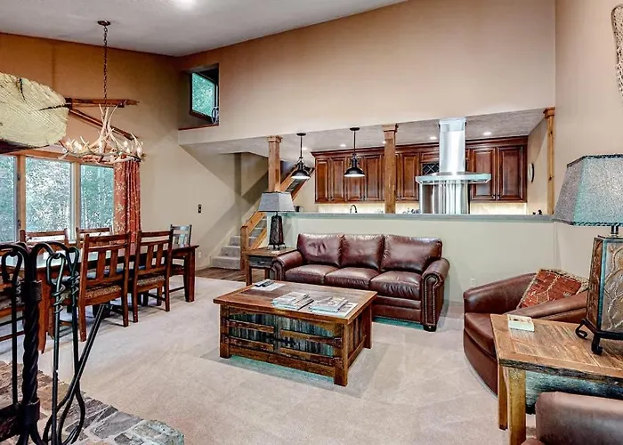 5123 Foxtail Apartamento